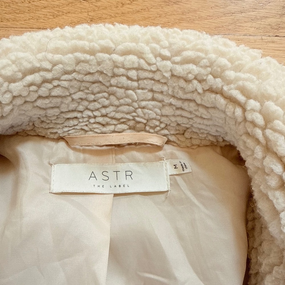 ASTR The Label Cream Teddy Faux Shearling Moto Jacket Womens Size M Ivory Zip - Picture 4 of 8